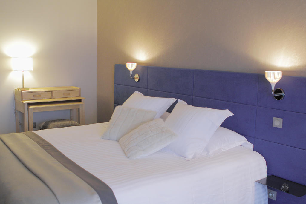 La Maison des Glazicks Plomodiern Chambre photo